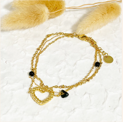 Bracelet triple chaîne dorée avec pierres noirs et cœur - LELIEGE