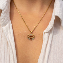 Collier Œil de Zénith - maille vénitienne dorée pendentif œil protecteur stylisé et zirconium porté au cou - LELIEGE